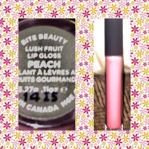 Bite beauty Lush fruit 🍑!  Full size.